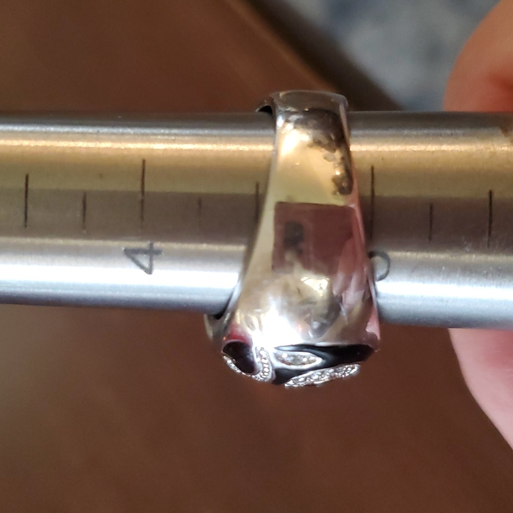 Ring - Picture 4 of 5